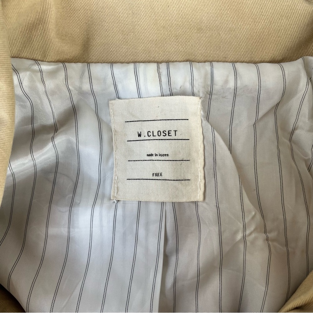 Simple Beige Collared Overcoat - Picture 9 of 9